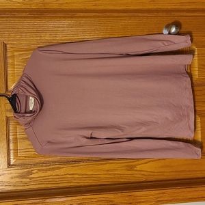 Long sleeve light rose turtle neck